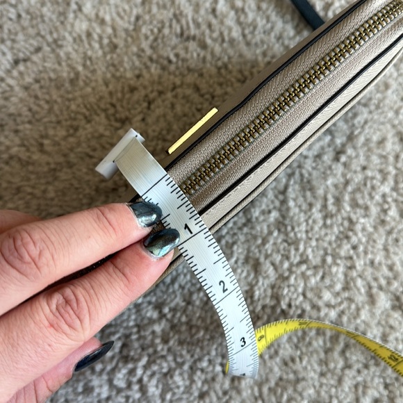 Kate Spade Neda Newbury Lane Zip-Around Wallet Mousfro/Black - Picture 16 of 16